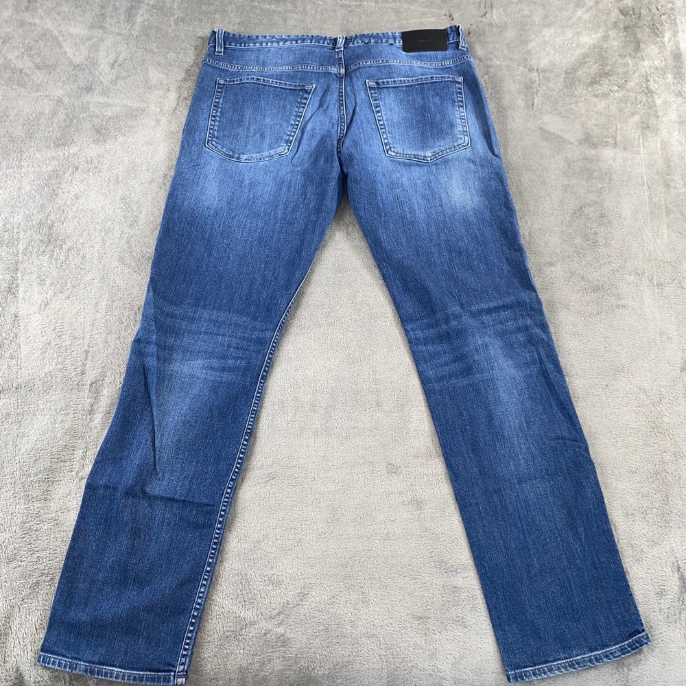 Hugo Boss Jeans Mens 38x32 Stretch Fade Blue Straight Leg Denim Designer Pants - Picture 2 of 11